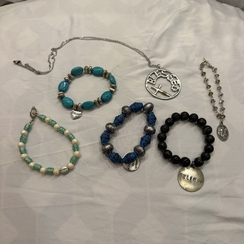 Lot of 6 Beaded Bracelets Necklaces Inspirational Blessed Believe Gratitude
